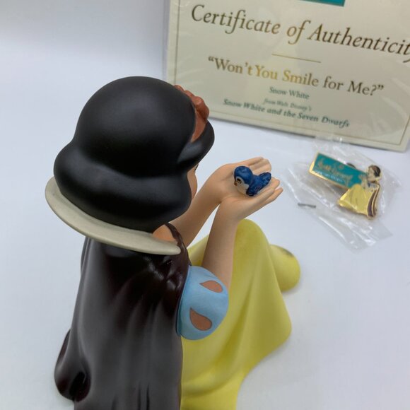 WDCC Vintage 2002 Snow White Wont you Smile For Me Figurine - Picture 3 of 7